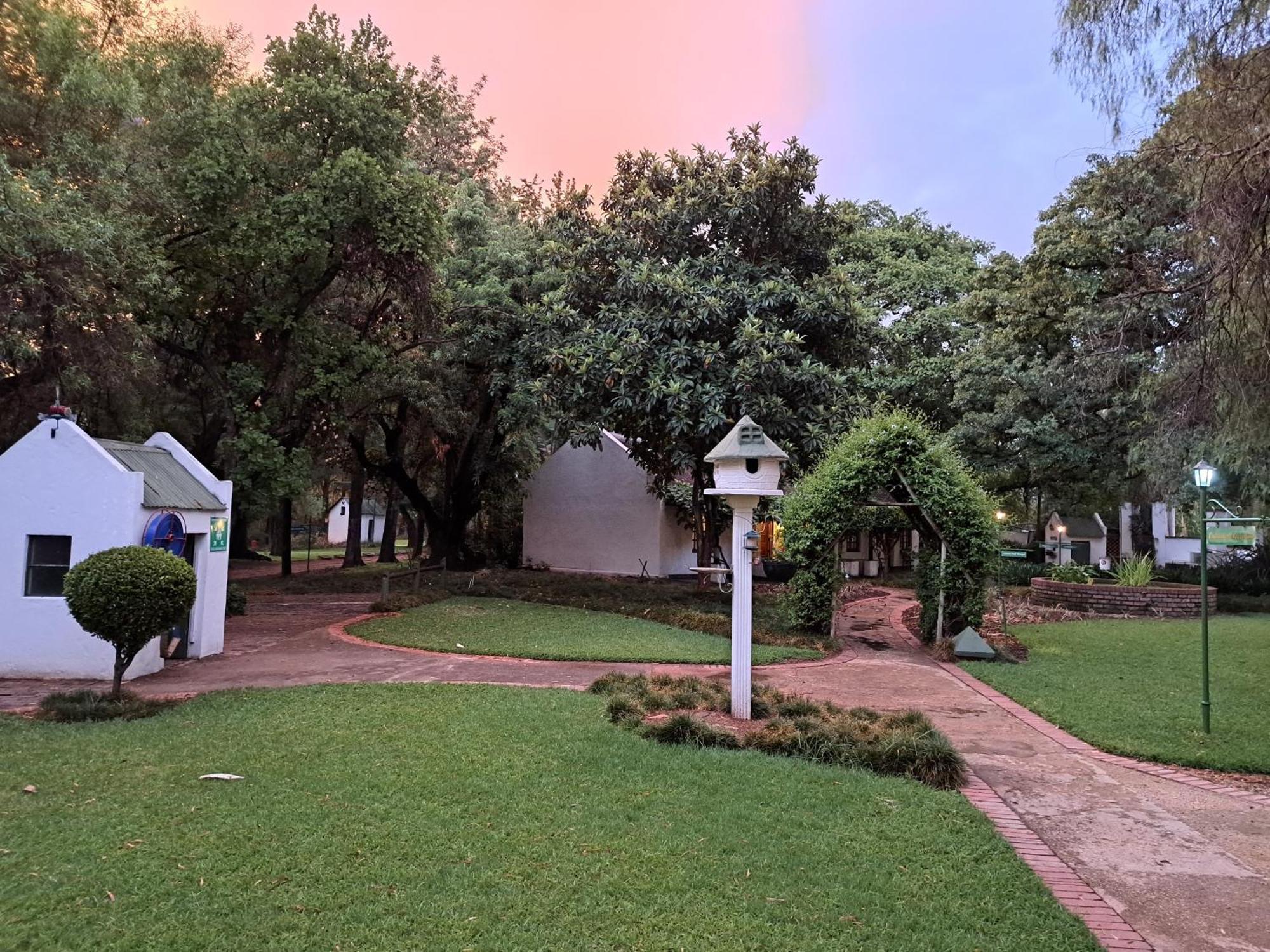President Paul Kruger Guest Lodge Rustenburg Exterior photo
